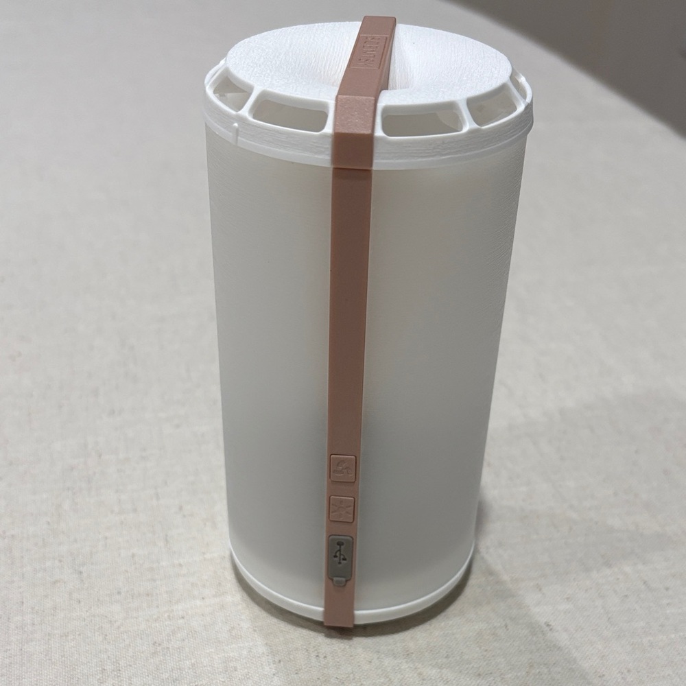 Scentsy Go Rose Gold. Fragrance on the Go. Cordless Scent System. Rechargeable.